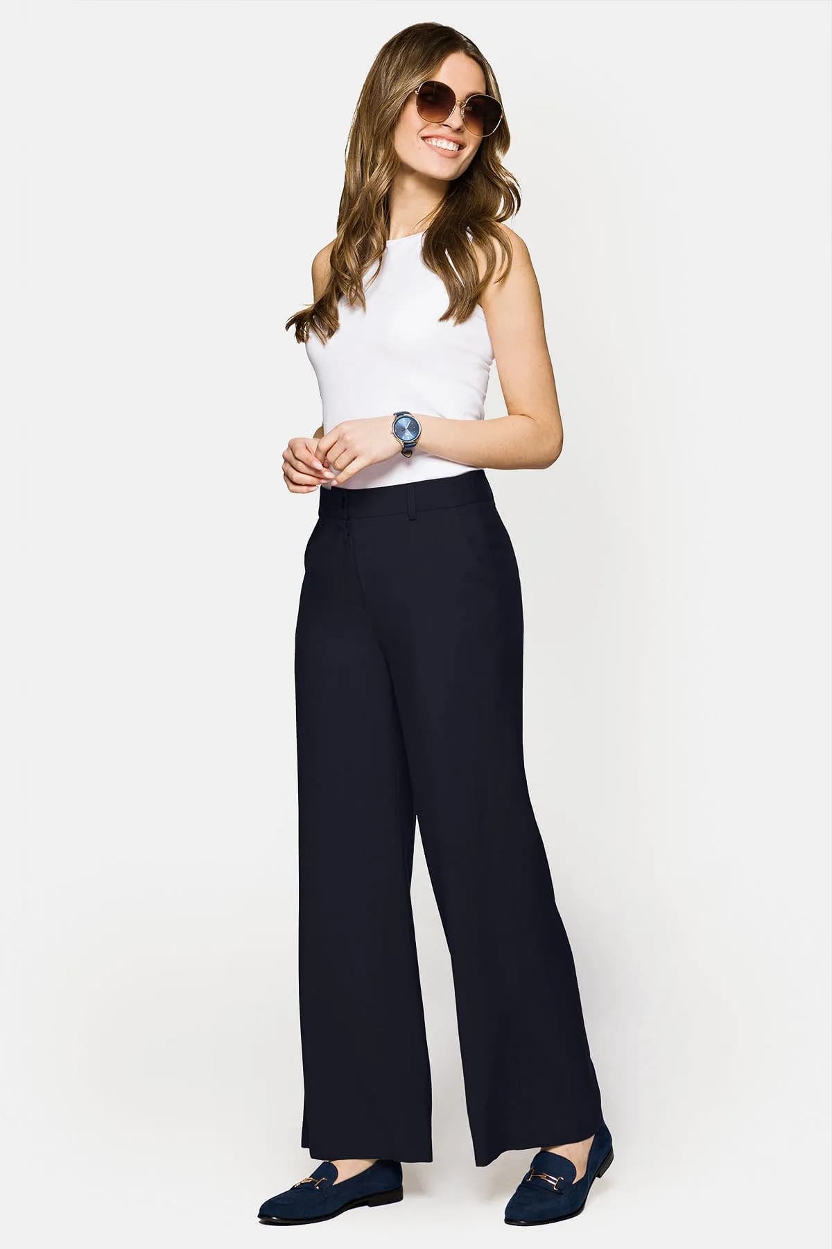 Jak wybrać idealny outfit na imprezę firmową i uniknąć modowych wpadek