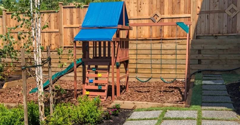 Jak zrobić drewniany plac zabaw – krok po kroku dla bezpieczeństwa dzieci