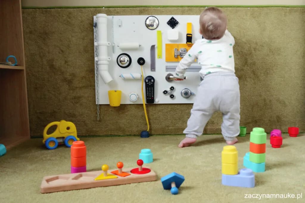 Co kupić 1 5 rocznemu dziecku, aby wspierać jego rozwój?